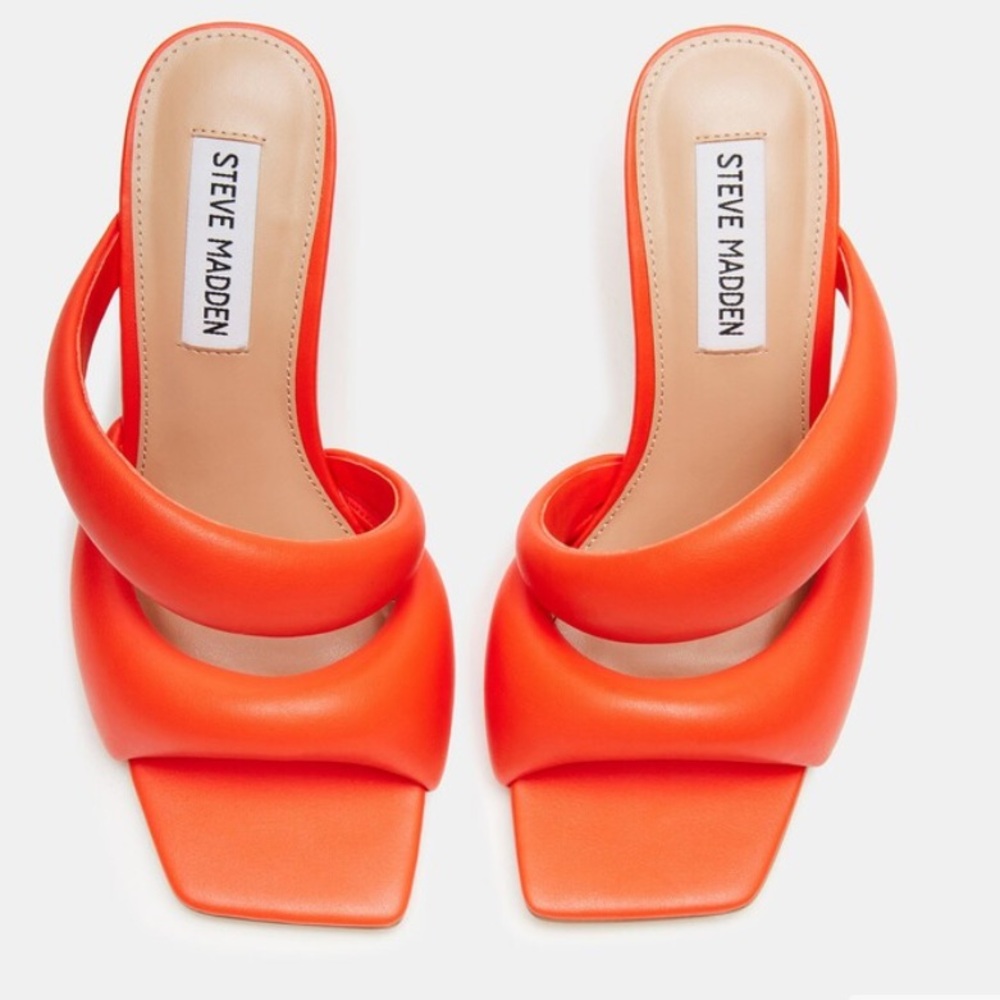 Steve Madden - KLOSS Orange Block Heel Sandals (9) - Picture 2 of 7